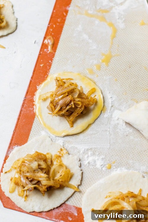 Chilean Mini Empanadas with Caramelized Onions 9 PEQUENES