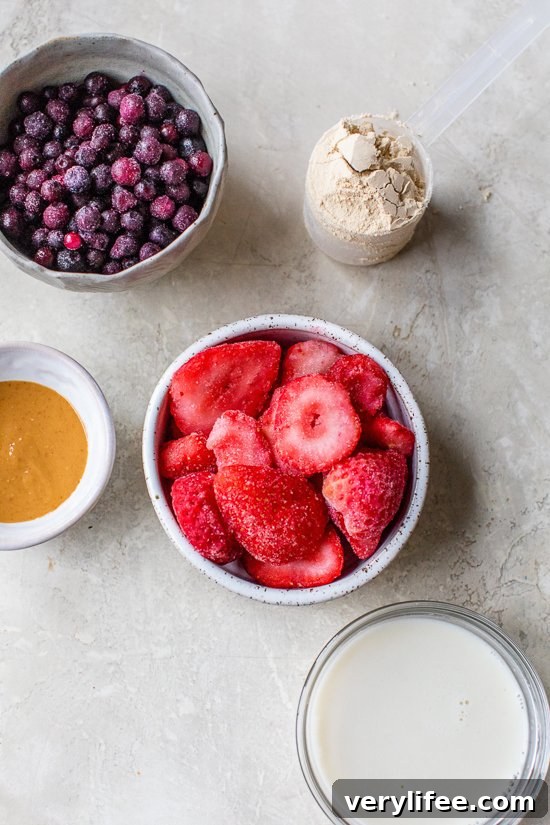 Protein PB & J Smoothie Bowl