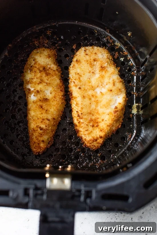 Crispy Air Fryer Chicken Milanese with Mediterranean Salad 4 air fryer chicken milanese