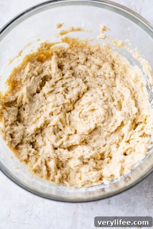 Gluten-Free Almond Flour Banana Muffins with Cream Cheese 6 batter for almond flour banana muffins