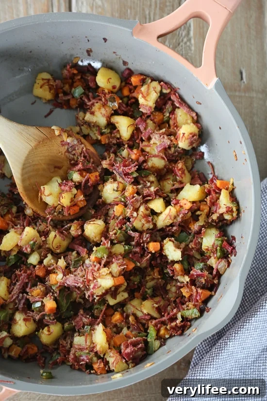 Crispy Skillet Corned Beef Hash Recipe with Potatoes 3 Corned Beef Veggie Hash