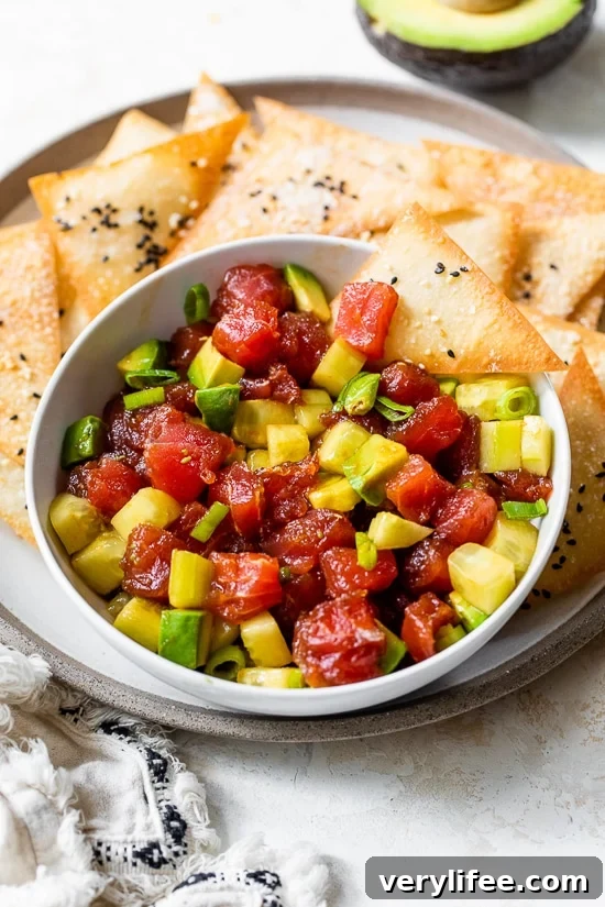 tuna tartare with baked wonton chips