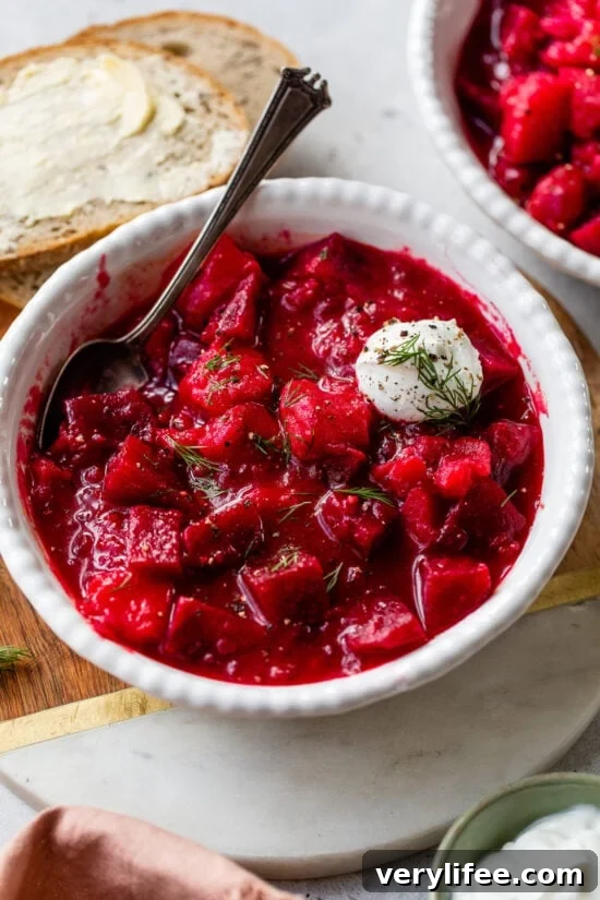 Classic Ukrainian Borscht Recipe: Beet Soup with Sour Cream 4 Borscht