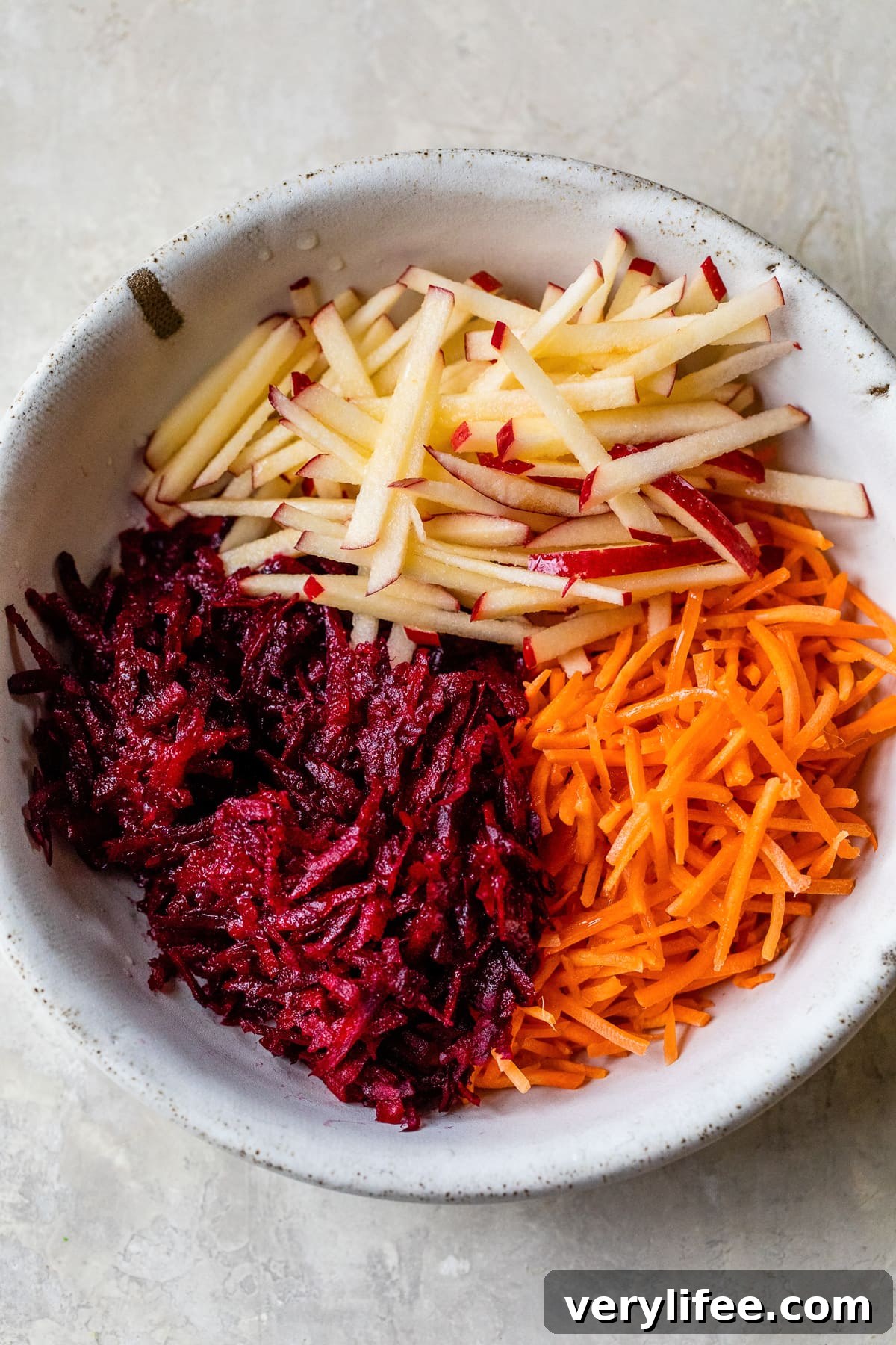 Raw Beet Salad with Carrots and Apples